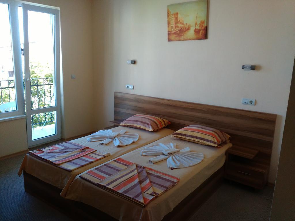 Fits Guest House Primorsko Ngoại thất bức ảnh
