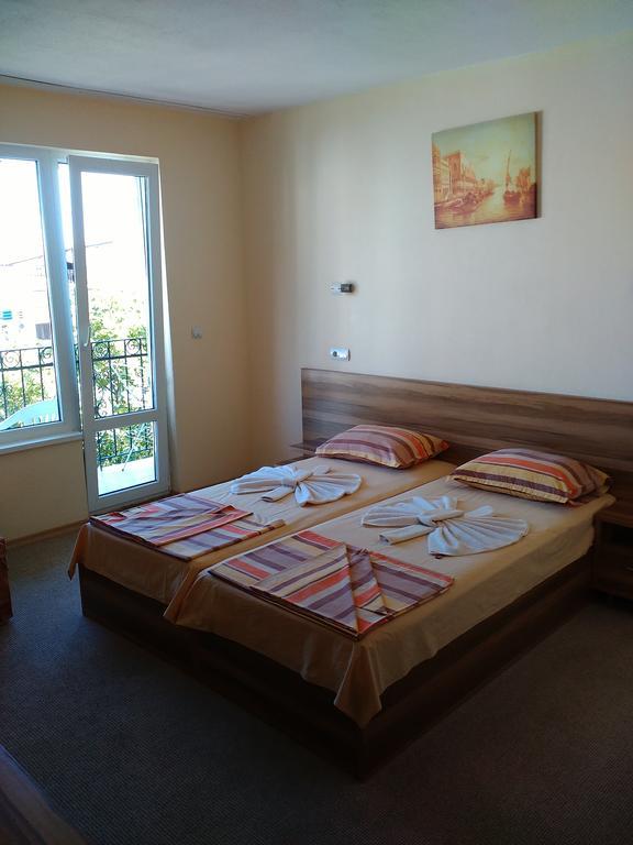 Fits Guest House Primorsko Ngoại thất bức ảnh